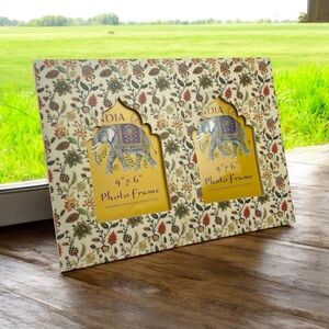 Shakti Exports World Traveler Double Photo Frame Tabletop Wood 4” x 6” New